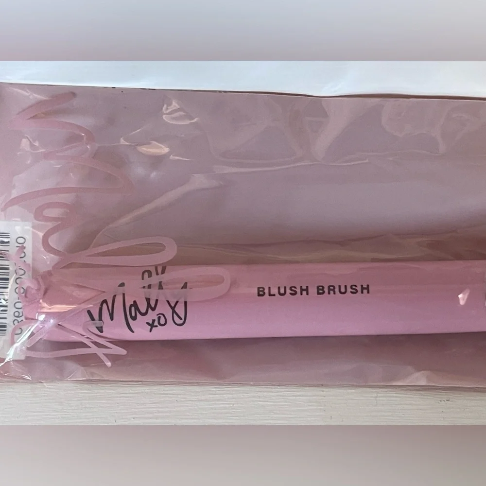 Mally Beauty Pink Blush Brush